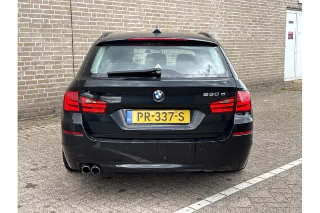 BMW 5-Serie (2011) thumbnail 6