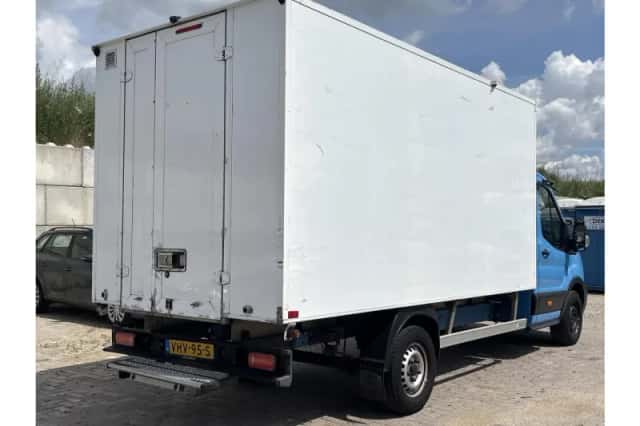 Ford Transit (2020) thumbnail 2