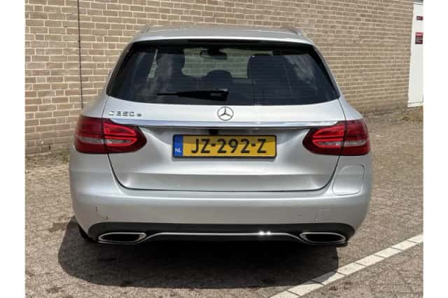 Mercedes-Benz C-Klasse (2016) thumbnail 6