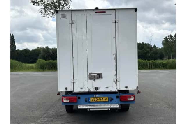 Volkswagen Crafter (2021) thumbnail 4