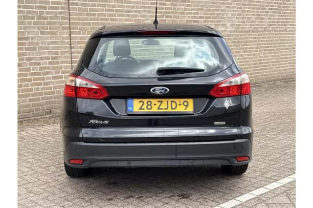Ford Focus (2012) thumbnail 6