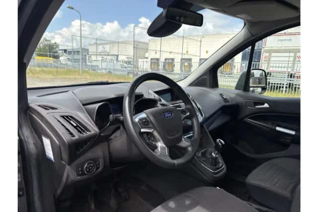 Ford Tourneo Connect (2015) thumbnail 3