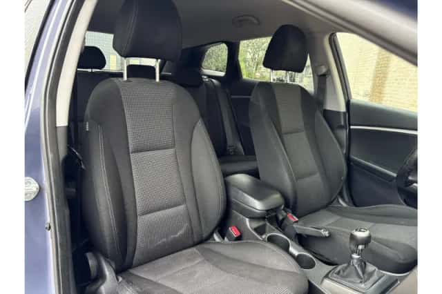 Hyundai i30 (2013) thumbnail 4