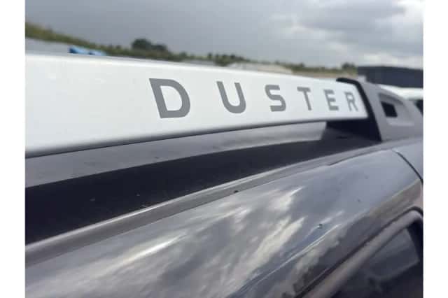 Dacia Duster (2015) thumbnail 6