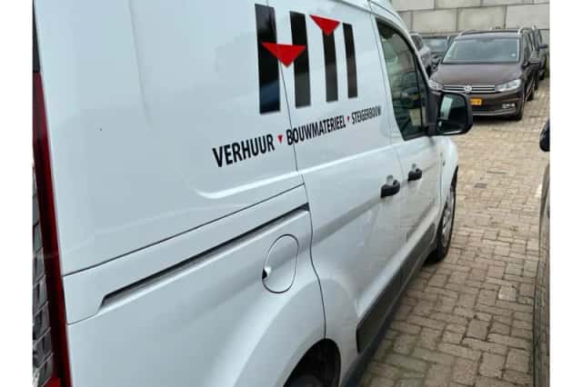 Ford Transit Connect (2015) thumbnail 2