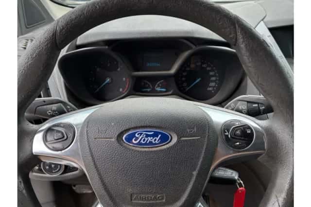 Ford Transit Connect (2015) thumbnail 3
