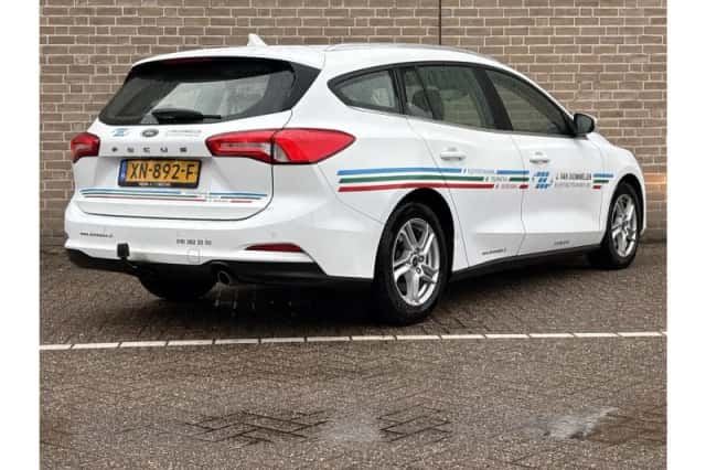 Ford Focus (2019) thumbnail 2