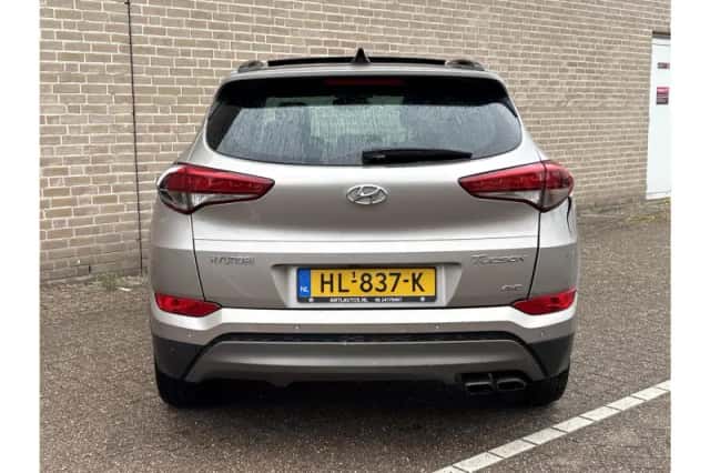 Hyundai Tucson (2015) thumbnail 6