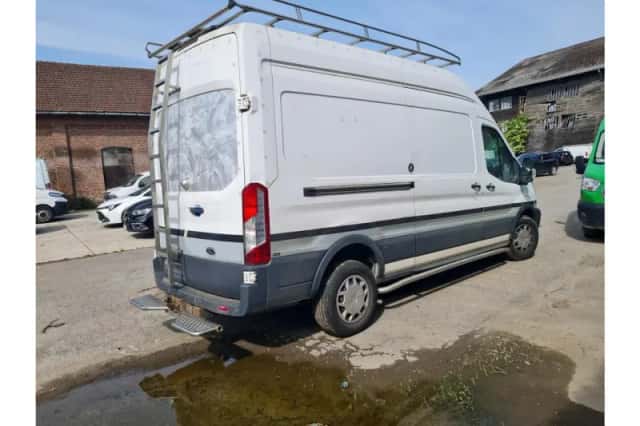 Ford Transit (2017) thumbnail 2