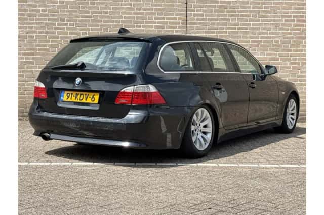 BMW 5-Serie (2009) thumbnail 2