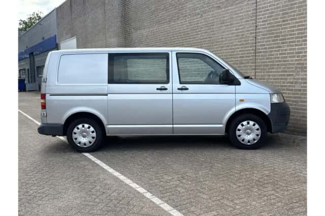 Volkswagen Transporter (2007) thumbnail 6