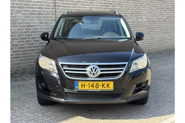 Volkswagen Tiguan (2009) thumbnail 5