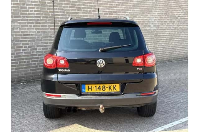 Volkswagen Tiguan (2009) thumbnail 6