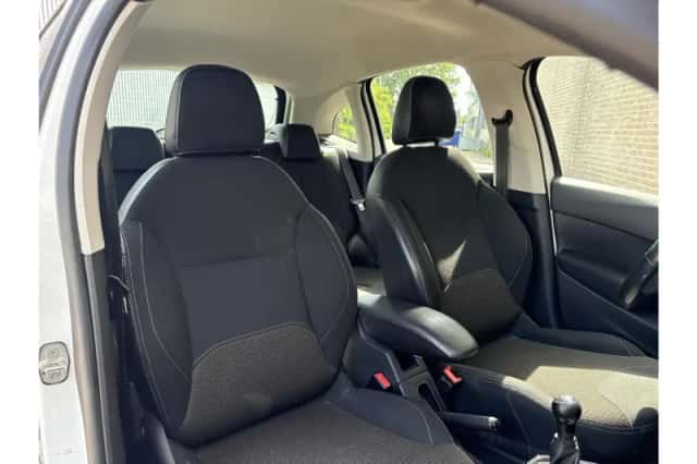 Citroën C3 (2012) thumbnail 4