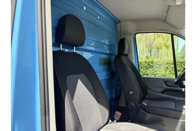 Volkswagen Crafter (2021) thumbnail 4