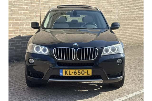 BMW X3 (2011) thumbnail 6