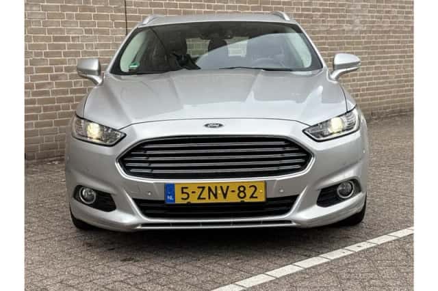 Ford Mondeo (2015) thumbnail 5