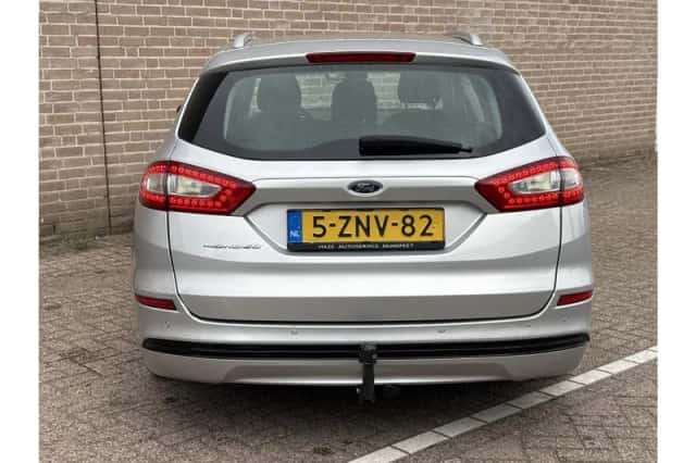 Ford Mondeo (2015) thumbnail 6