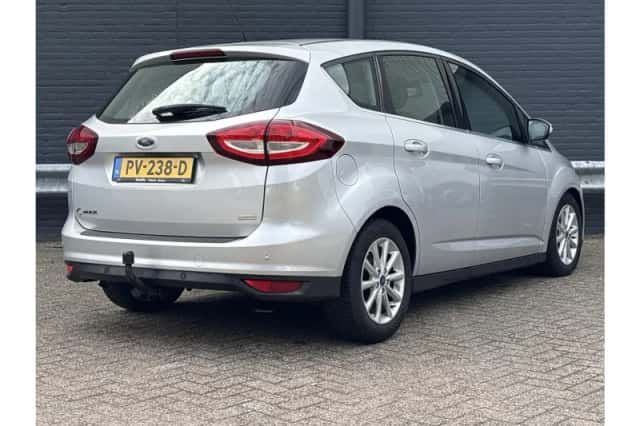 Ford C-Max (2016) thumbnail 2