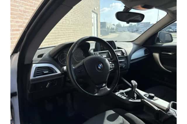 BMW 1-Serie (2012) thumbnail 3