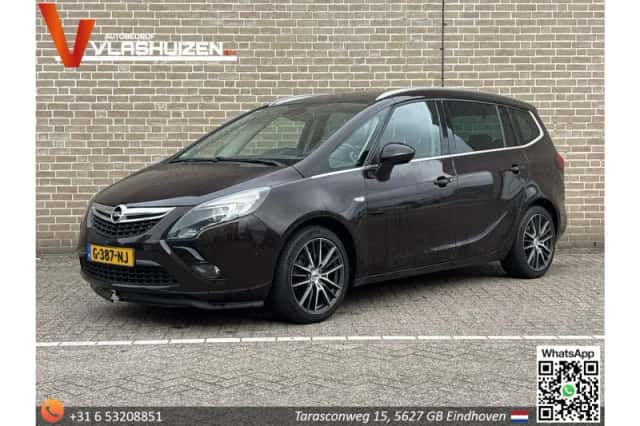 Opel Zafira (2015) thumbnail 1