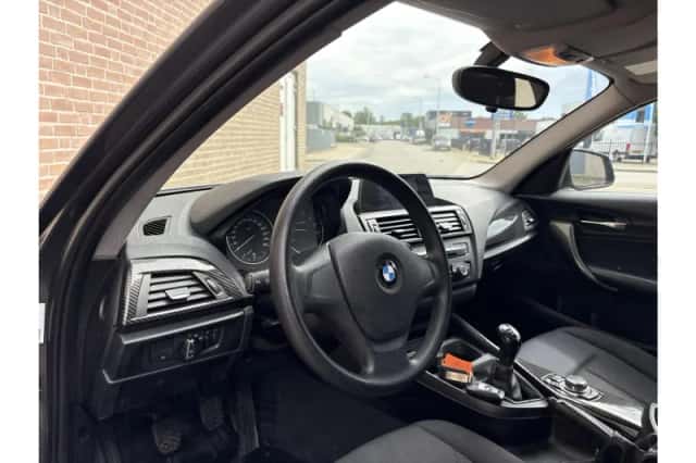 BMW 1-Serie (2012) thumbnail 3