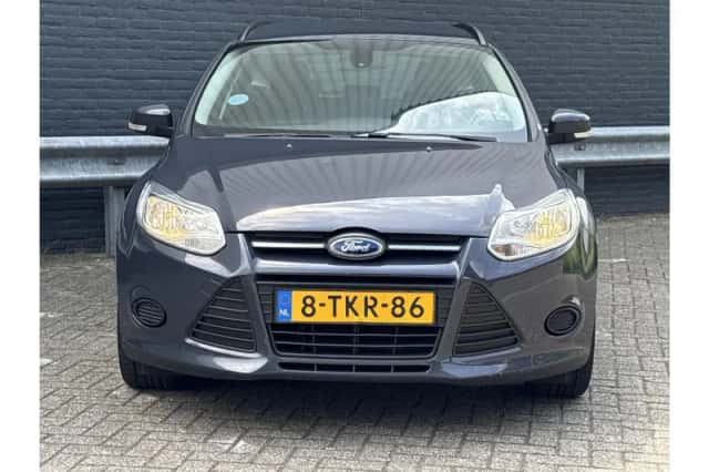 Ford Focus (2014) thumbnail 5
