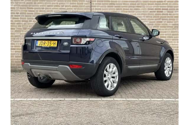 Land Rover Range Rover Evoque (2015) thumbnail 2