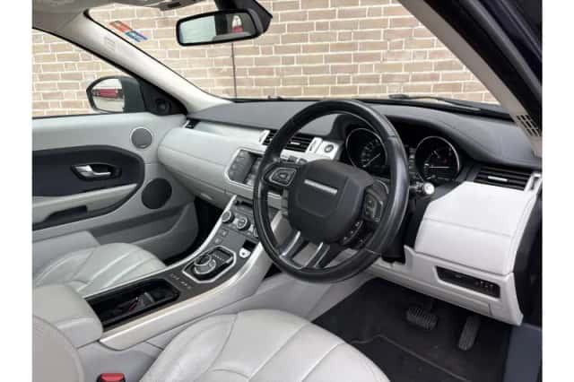 Land Rover Range Rover Evoque (2015) thumbnail 3