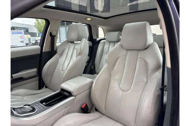 Land Rover Range Rover Evoque (2015) thumbnail 4