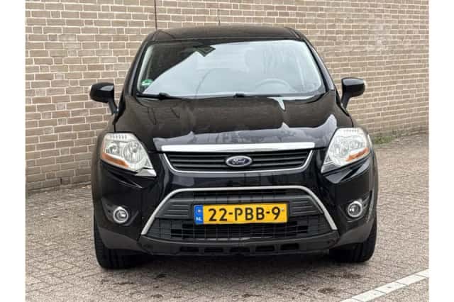 Ford Kuga (2011) thumbnail 5