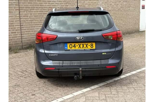 Kia Cee'd (2012) thumbnail 6