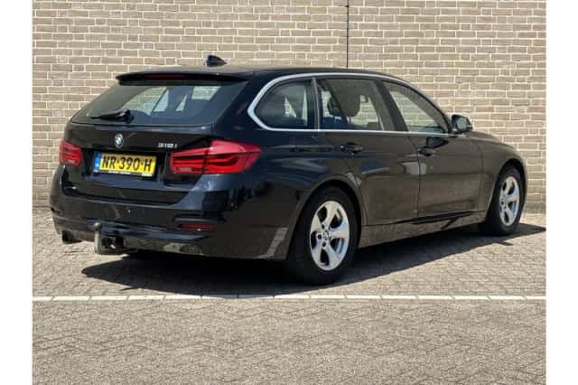BMW 3-Serie (2017) thumbnail 2