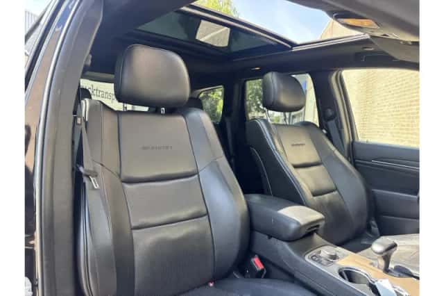 Jeep Grand Cherokee (2015) thumbnail 4