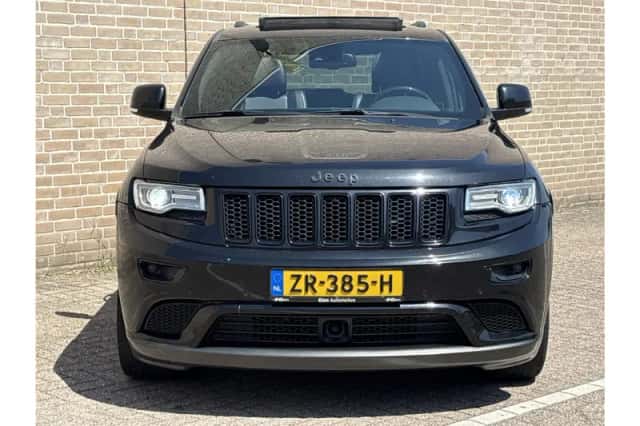 Jeep Grand Cherokee (2015) thumbnail 5