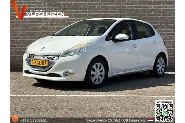 Peugeot 208 (2013) thumbnail 1