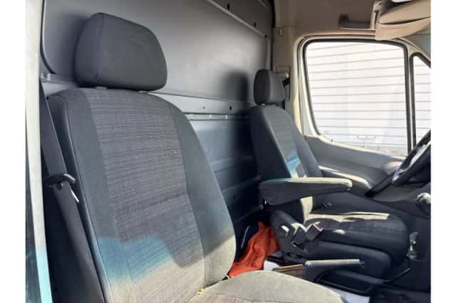 Mercedes-Benz Sprinter (2013) thumbnail 4