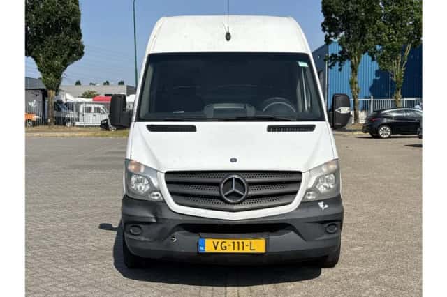 Mercedes-Benz Sprinter (2013) thumbnail 5