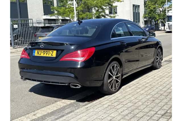 Mercedes-Benz CLA-Klasse (2015) thumbnail 2