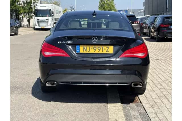 Mercedes-Benz CLA-Klasse (2015) thumbnail 6