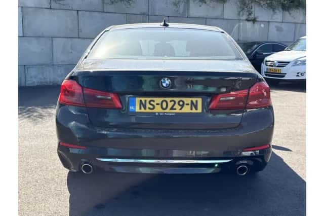 BMW 5-Serie (2017) thumbnail 6