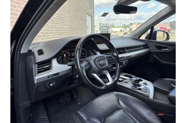 Audi Q7 (2016) thumbnail 3