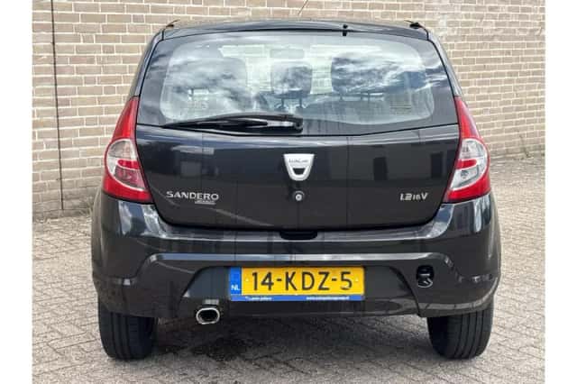 Dacia Sandero (2009) thumbnail 6