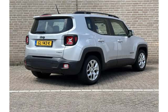 Jeep Renegade (2015) thumbnail 2