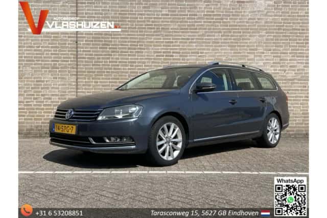 Volkswagen Passat (2011) thumbnail 1