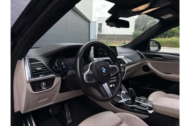 BMW X4 (2019) thumbnail 3