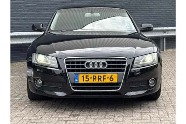 Audi A5 (2011) thumbnail 5