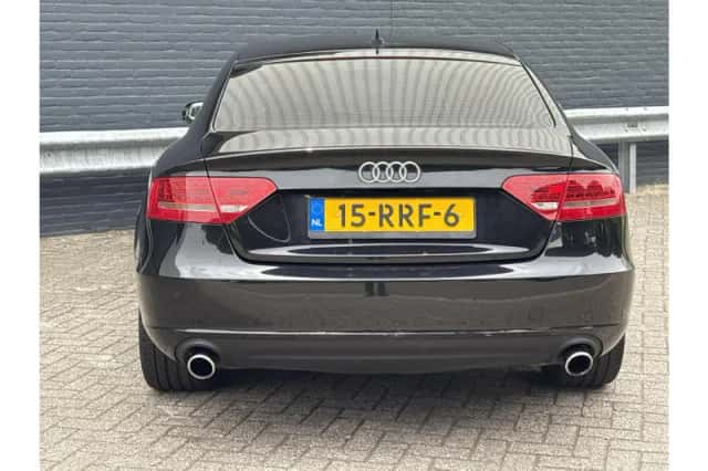 Audi A5 (2011) thumbnail 6