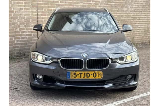 BMW 3-Serie (2014) thumbnail 5