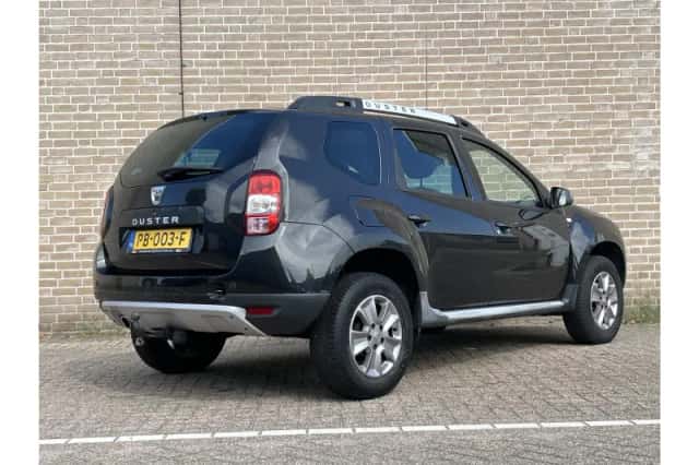 Dacia Duster (2014) thumbnail 2